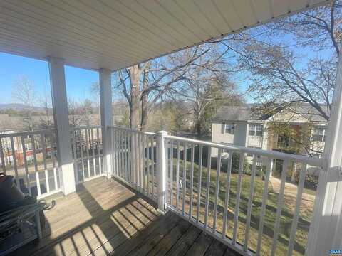 Villa, CHARLOTTESVILLE, VA 22903