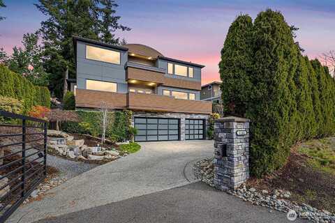 34Th, BELLEVUE, WA 98004