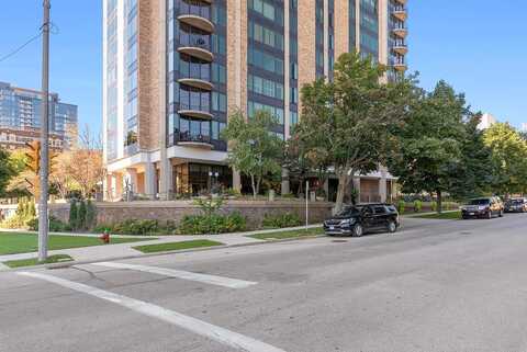 Astor, MILWAUKEE, WI 53202