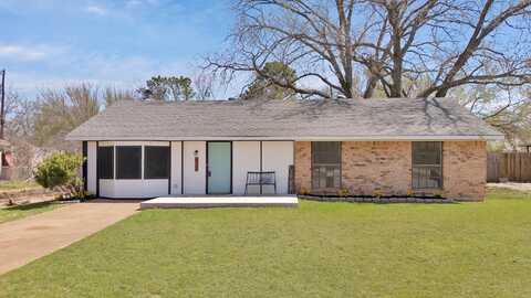 James, AZLE, TX 76020