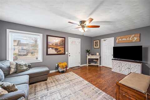 Davis, NORFOLK, VA 23513