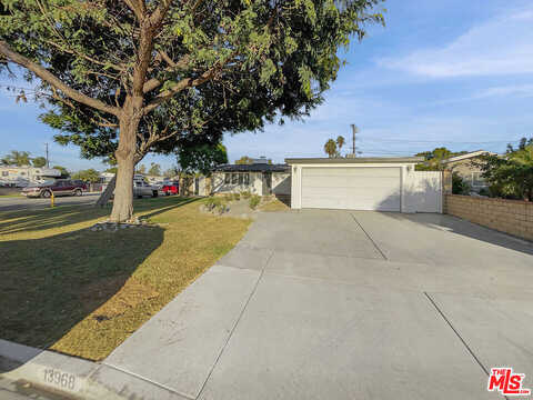 Plume, LA MIRADA, CA 90638