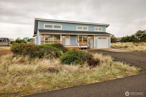Fleetwood, OCEAN SHORES, WA 98569