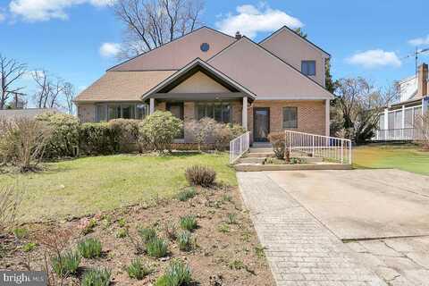 17Th, READING, PA 19604