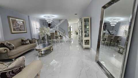 92Nd, HIALEAH, FL 33018