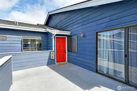 18Th, EVERETT, WA 98204
