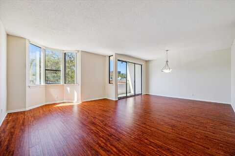 Bering, HOUSTON, TX 77057