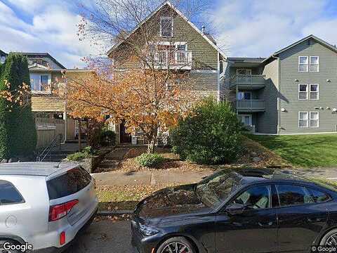 40Th, SEATTLE, WA 98136