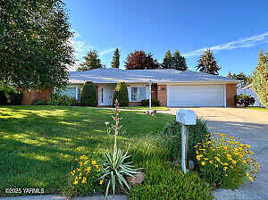 Richey, YAKIMA, WA 98902