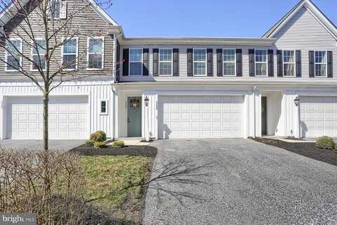 Katie, MECHANICSBURG, PA 17055