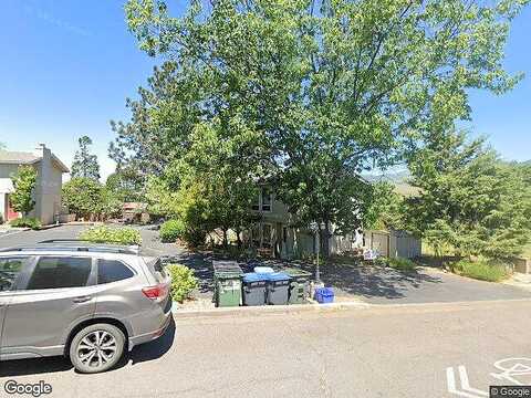 Glenn, ASHLAND, OR 97520