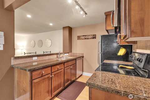 130Th, SEATTLE, WA 98133