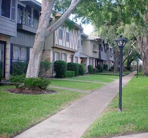 Knoboak, HOUSTON, TX 77080