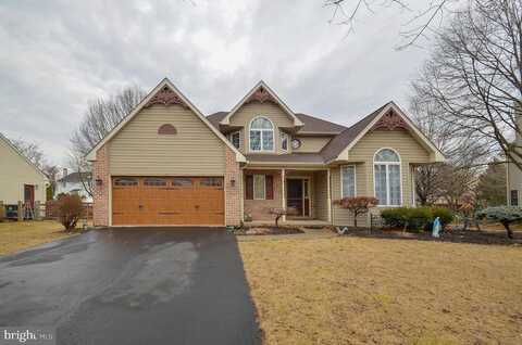 Kathi, BETHLEHEM, PA 18017