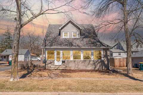Pine, RIVER FALLS, WI 54022