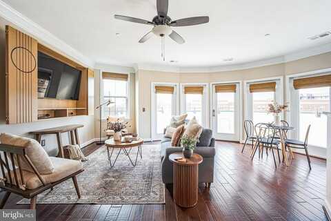 Monroe, ARLINGTON, VA 22207
