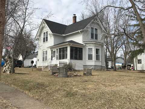Pine, RIVER FALLS, WI 54022