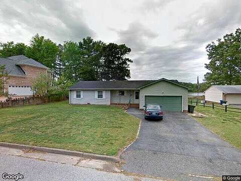 Linda, NEWPORT NEWS, VA 23608