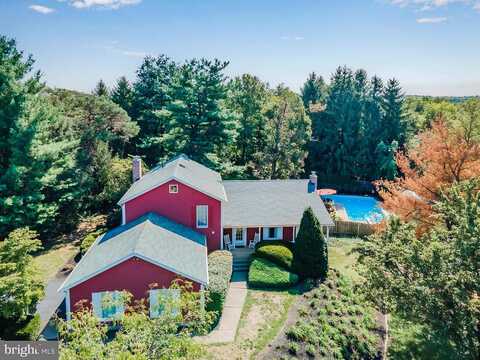 Hollyberry, PALMYRA, PA 17078