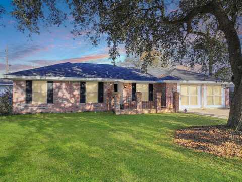 Lancaster, ORANGE, TX 77632