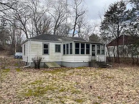 Lakeshore, BURLINGTON, WI 53105
