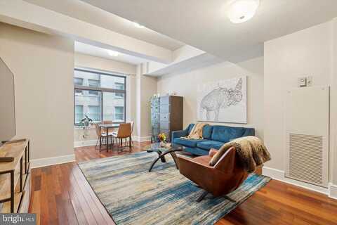 Chestnut, PHILADELPHIA, PA 19102