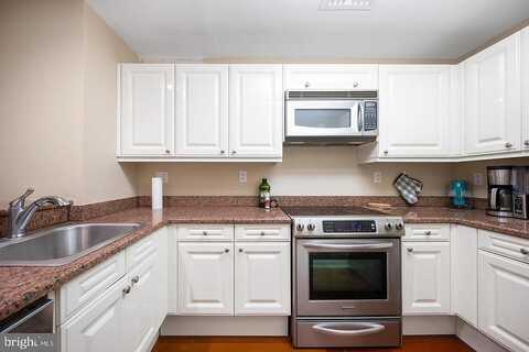 Chestnut, PHILADELPHIA, PA 19102