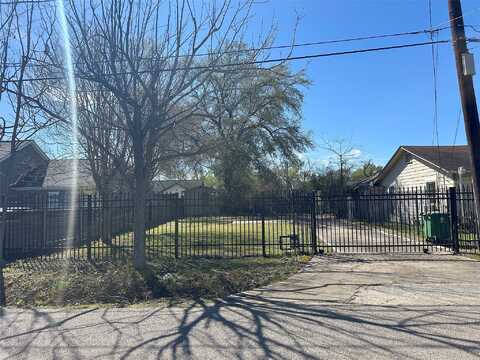 Delhi, HOUSTON, TX 77022