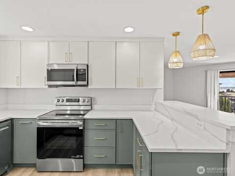 119Th, KIRKLAND, WA 98034