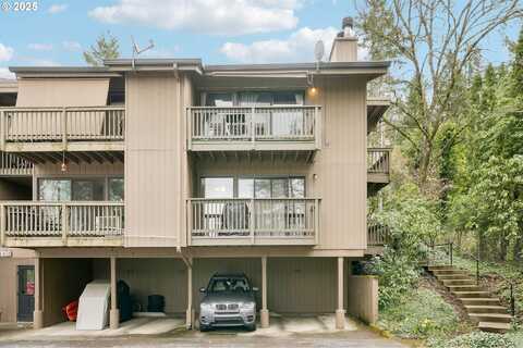 Barnes, PORTLAND, OR 97225