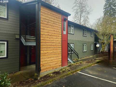 Barnes, PORTLAND, OR 97229