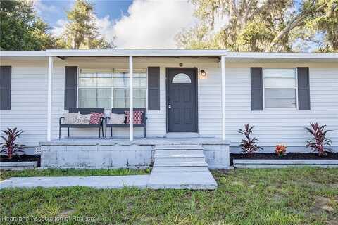 Circle, AVON PARK, FL 33825