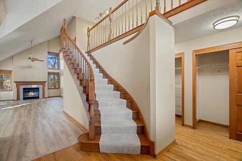 Dorchester, PEWAUKEE, WI 53072