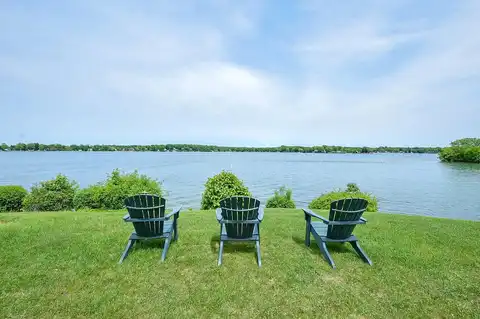 Browns Lake, BURLINGTON, WI 53105