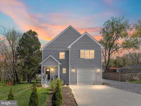 Broad, WINCHESTER, VA 22602