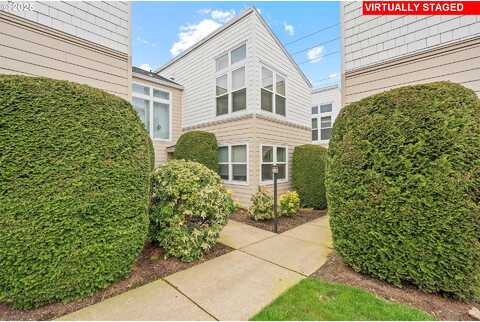 Beech, PORTLAND, OR 97230