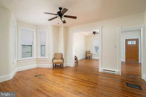 Scott, STROUDSBURG, PA 18360