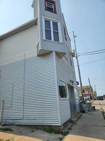 Greenfield, MILWAUKEE, WI 53204