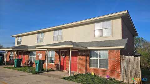 Brittney, HARKER HEIGHTS, TX 76548
