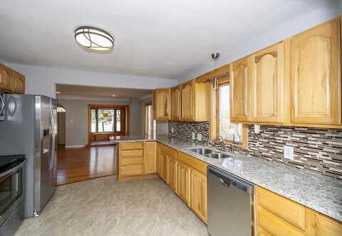Edgerton, SAINT PAUL, MN 55117