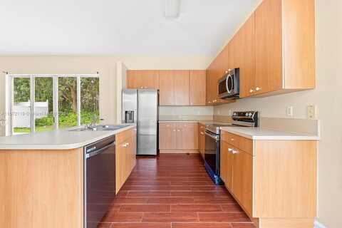 37Th, HOMESTEAD, FL 33033