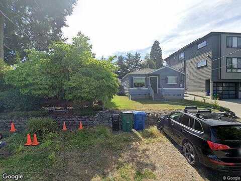 10Th Avenue Nw, Seattle, WA 98117