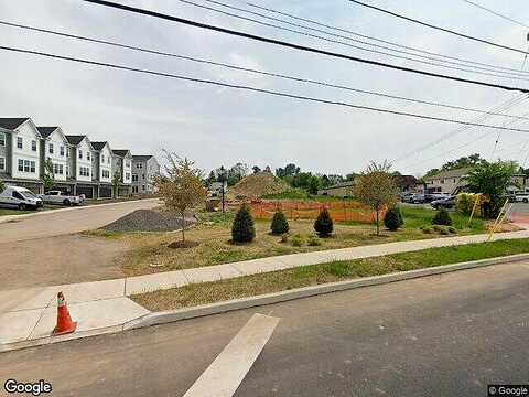 Becker Dr #28, Chalfont, PA 18914