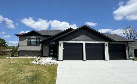 Lincoln Street Se, Warroad, MN 56763