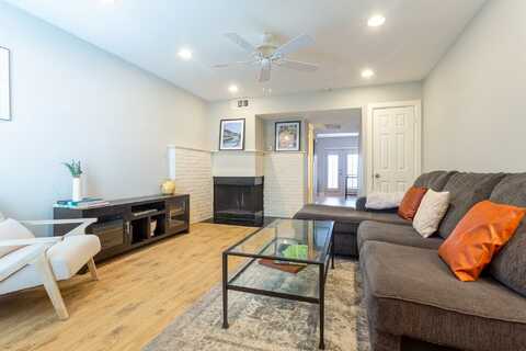 Rawlins Street #111, Dallas, TX 75219