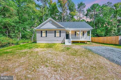 Cedar Ln, COLONIAL BEACH, VA 22443