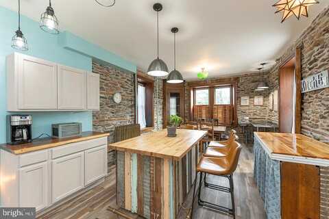 Ainslie St, PHILADELPHIA, PA 19129