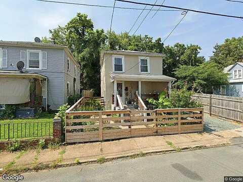Nw 10 1/2 St, CHARLOTTESVILLE, VA 22903