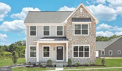 Hawthorne Dr, HARRISBURG, PA 17110