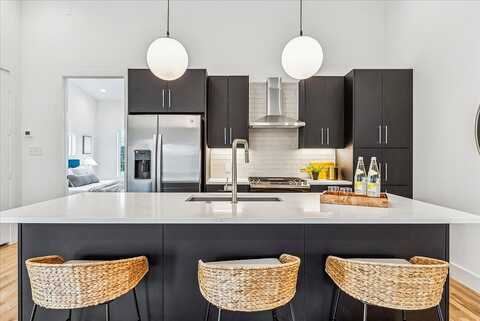 Lovedale Avenue #101, Dallas, TX 75235